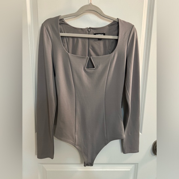 EXPRESS Long Sleeve Bodysuit - Picture 5 of 7